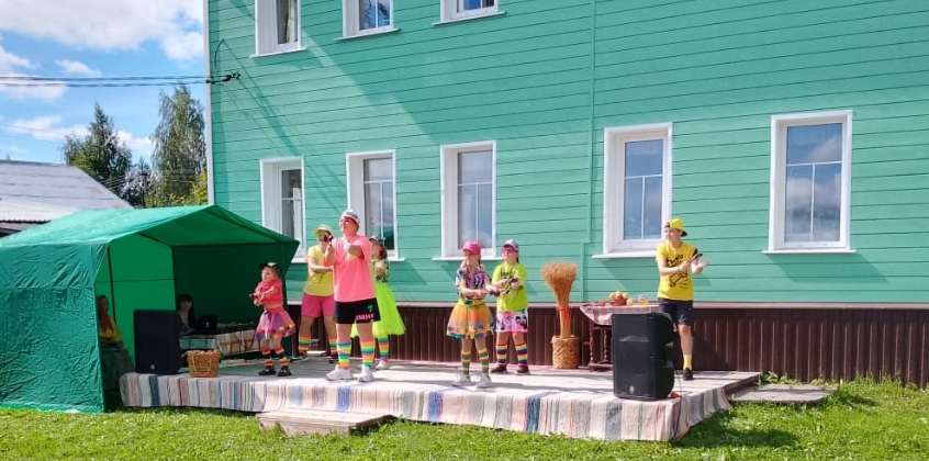 Участники и «серебряные» волонтеры Центра активного долголетия «Забота» побывали на прекрасном празднике, посвященном Яблочному Спасу