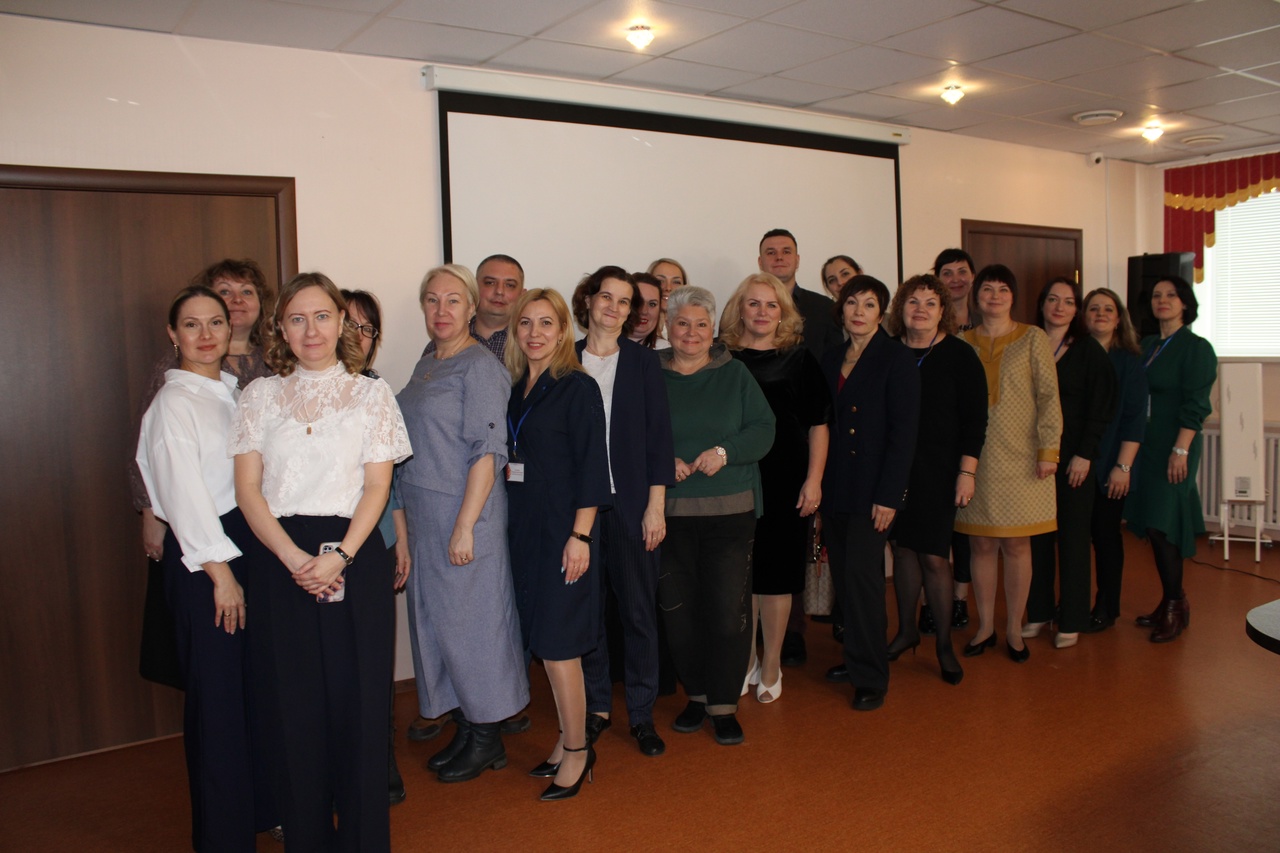 На базе череповецкого комплексного центра «Забота» 11 и 12 февраля состоялся круглый стол, посвящённый вопросам социальной реабилитации граждан с инвалидностью и ограниченными возможностями здоровья