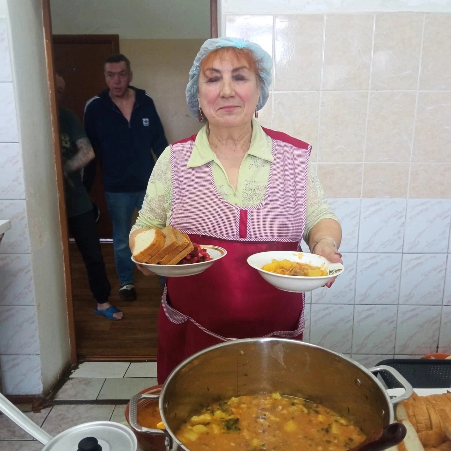 Обед для подопечных отделения социальной адаптации приготовили в апреле