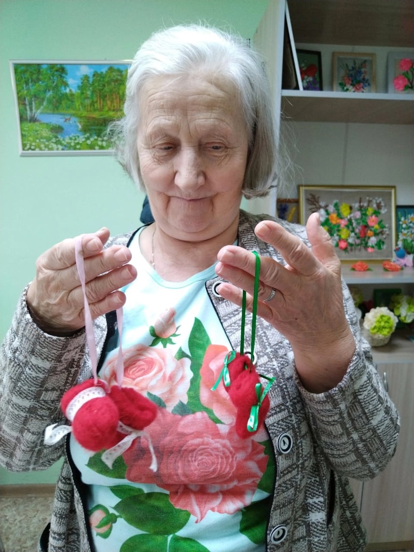 В филиале Центра активного долголетия «Забота» регулярно проходят занятия в кружках «Гимнастика для мозга» и «Рукодельница»