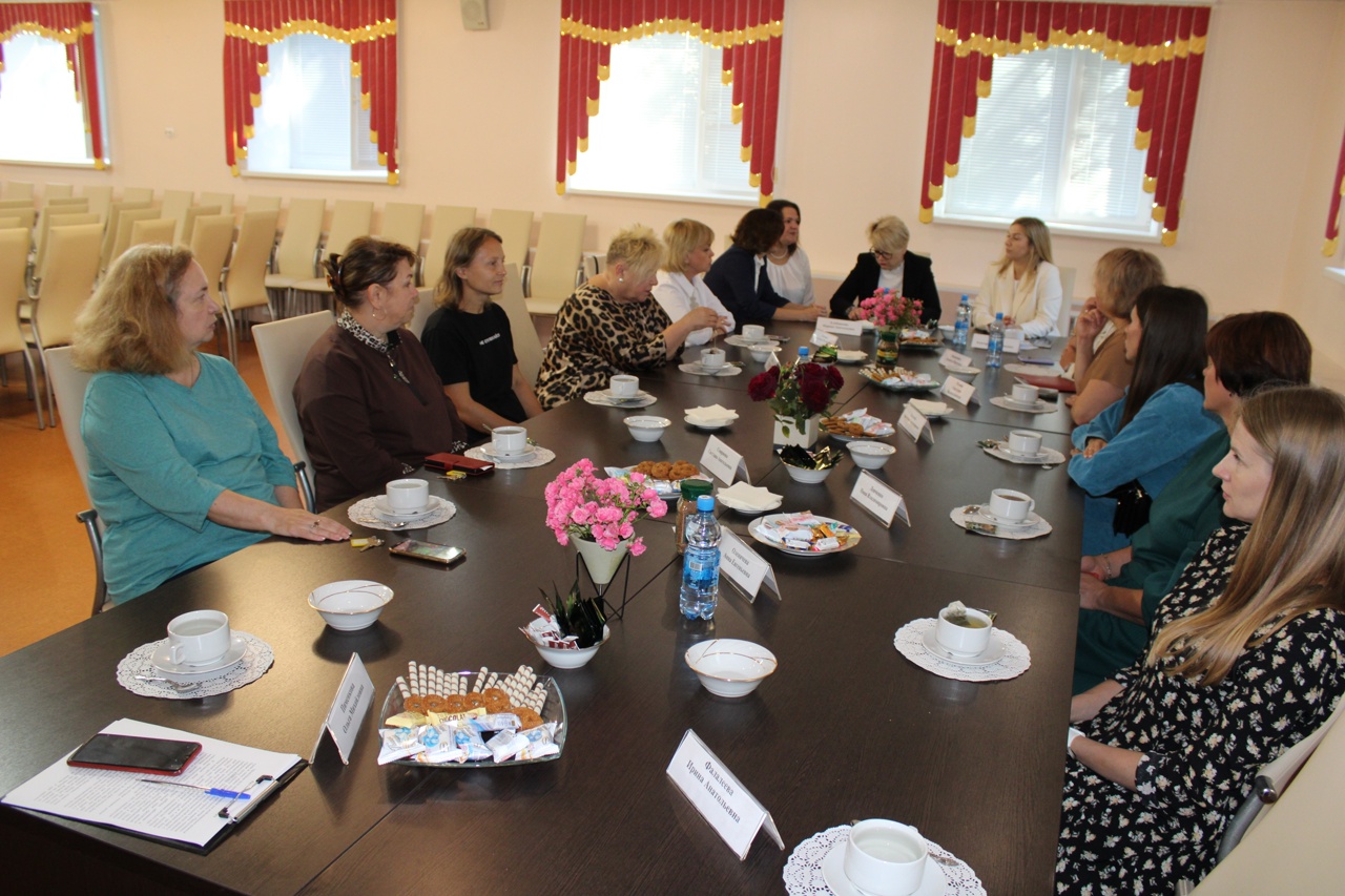 Встреча с родителями: диалог о ключевых аспектах