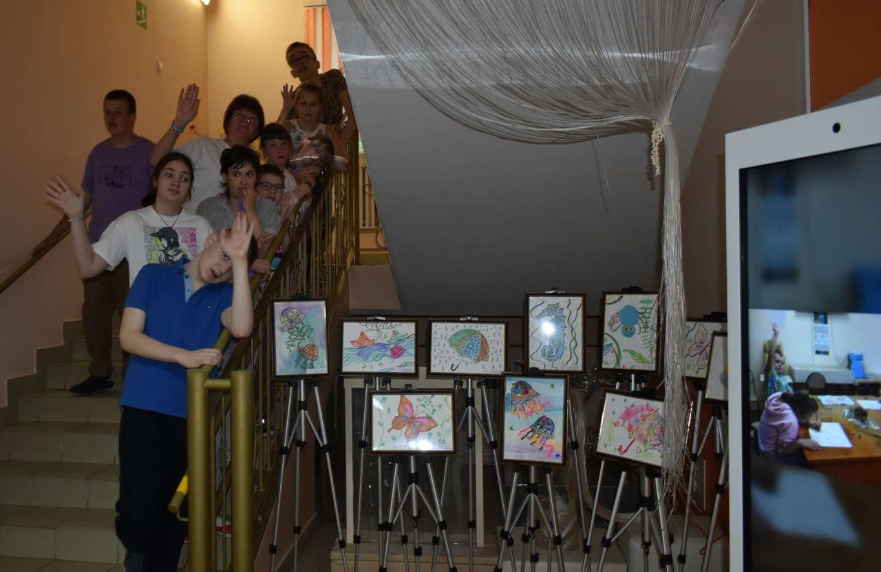 В "Преодолении" открылась выставка проекта "В кругу заботы - Вместе с мамой"