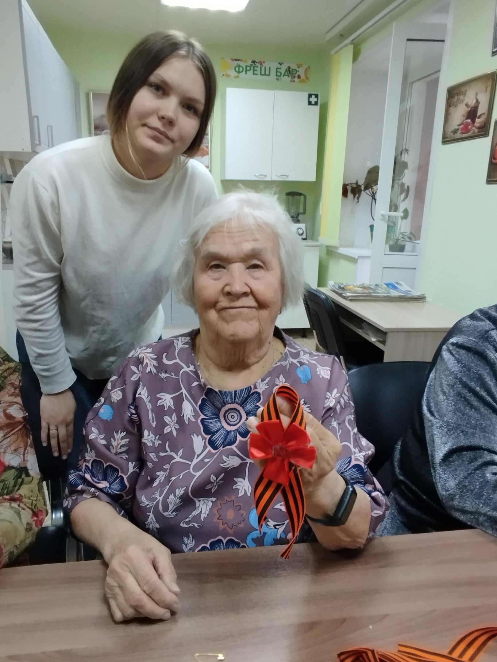 Мастер-класс по изготовлению брошей «Георгиевская ленточка»