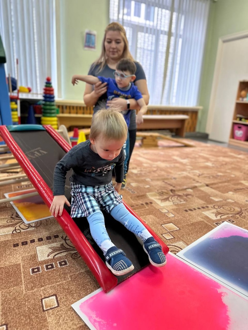 Познаем спорт в социальных яслях «Ступеньки»